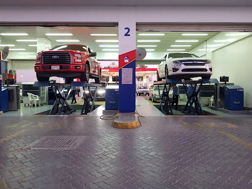 AG Auto Aweer P2 Showroom