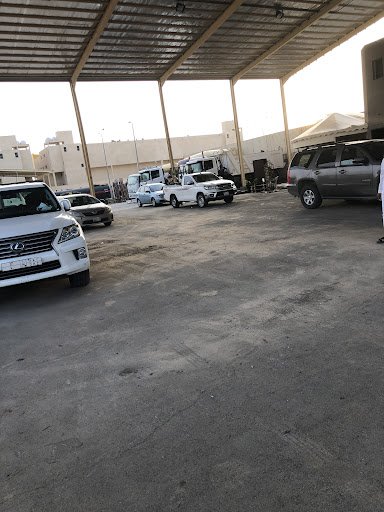 معرض شبر للسيارات والمعدات
