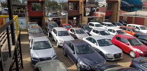 ESR Executive | Executive Car Dealers in Kenya | Vehicles For Sale in Kenya