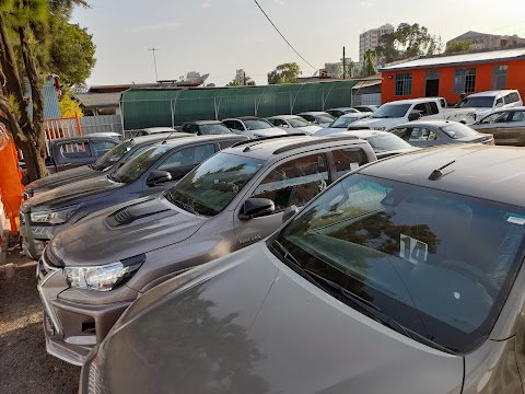 Chuna Awel Car Sales ጩና አወል የመኪና መሸጫ