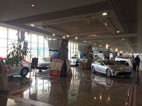 Lexus Main Showroom | معرض لكزس الرئيسي