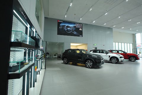 Lynk & Co Showroom