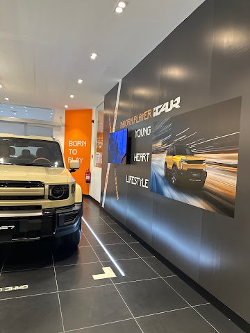 iCaur Alghanim Shuwaikh Showroom and Service Center