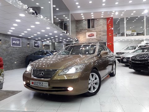 TOP CAR SHOWROOM