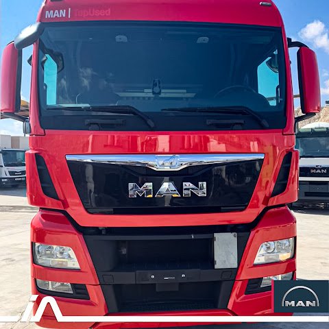 MAN TOP USED SHOWROOM