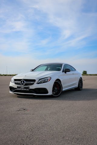 Luxury Motors LB