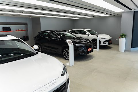 SOUEAST Showroom Abu Dhabi