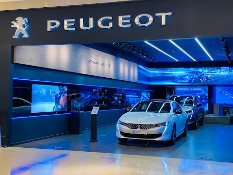 Peugeot - Omeir Bin Youssef - Concept Store